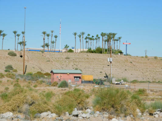 16N/20W BEHIND PILOT/GATEWAY, LAKE HAVASU CITY, AZ 86404 - Image 1